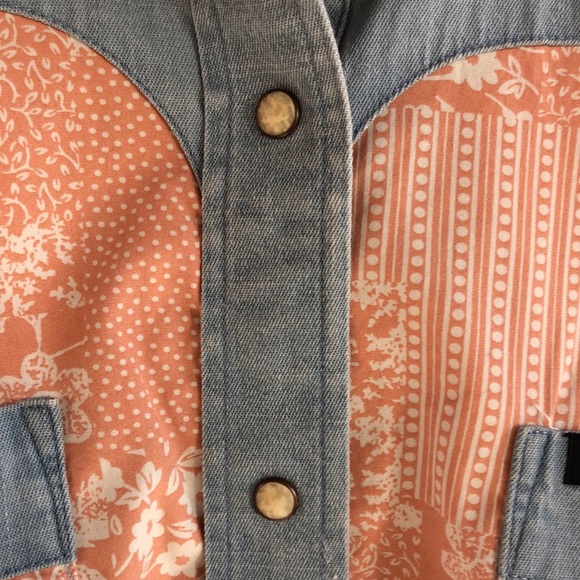 Wrangler RETRO Chambray Denim Button down Western Peach Shirt L - Picture 6 of 9